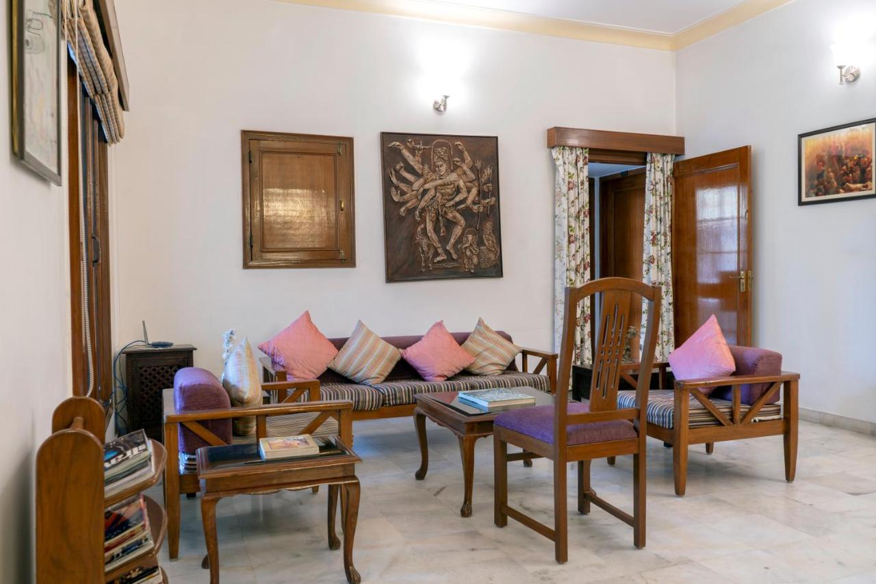 Giri Homestay By Vista Rooms Τζαϊπούρ Εξωτερικό φωτογραφία